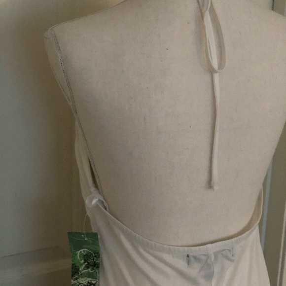 NWT Maxi Dress White with Floral Detail - Picture 5 of 5